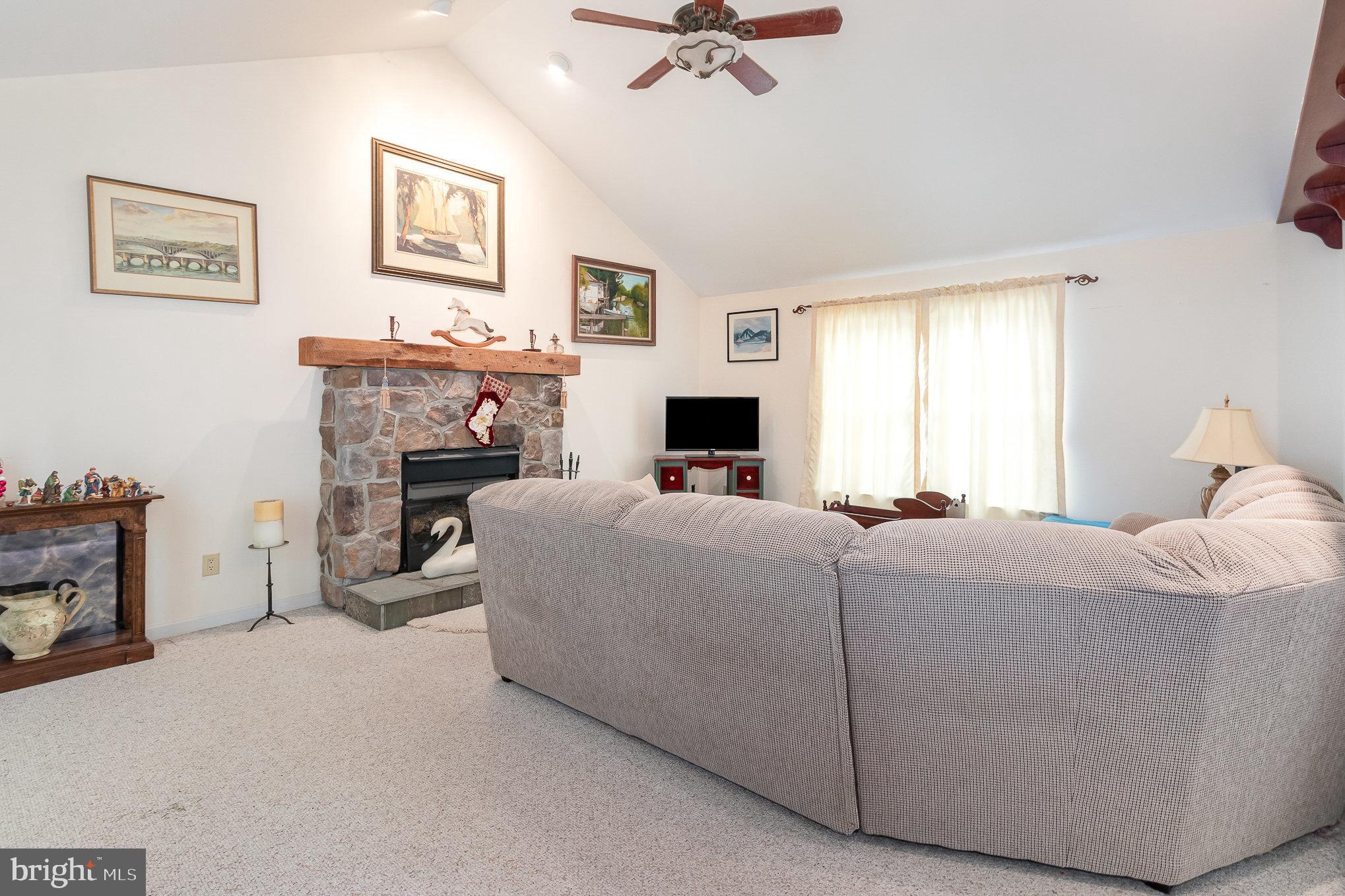 4229 Roundtop Road Elizabethtown, PA 17022 - Photo 5 of 49 Gallery Image 5
