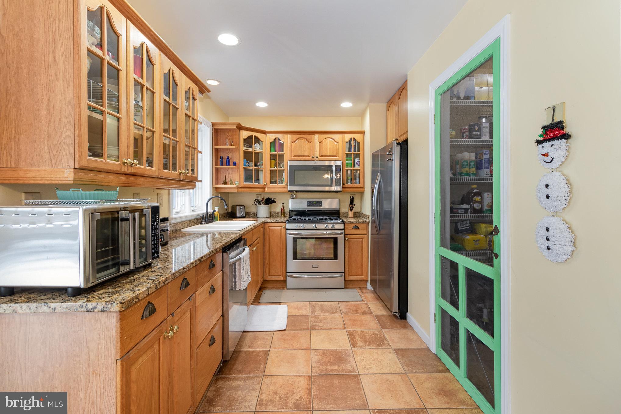 4229 Roundtop Road Elizabethtown, PA 17022 - Photo 10 of 49 Gallery Image 10