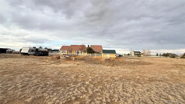 $825,000 | 55740 East 41st Avenue, Strasburg, CO 80136