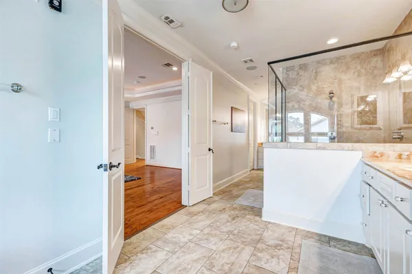$2,555,000 | 5410 Valerie Street, Bellaire, TX 77401
