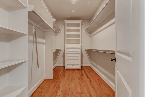 $2,555,000 | 5410 Valerie Street, Bellaire, TX 77401