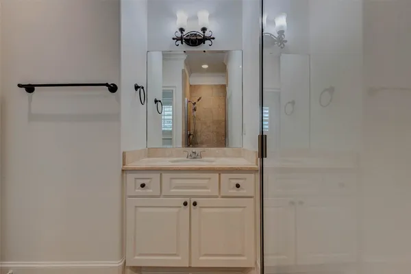 $2,555,000 | 5410 Valerie Street, Bellaire, TX 77401