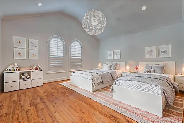 $2,555,000 | 5410 Valerie Street, Bellaire, TX 77401