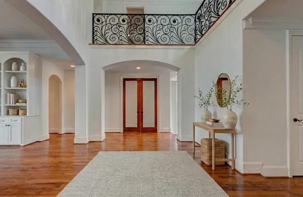 $2,555,000 | 5410 Valerie Street, Bellaire, TX 77401