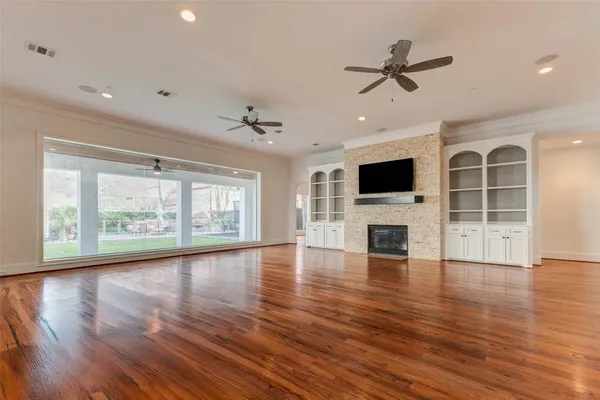 $2,555,000 | 5410 Valerie Street, Bellaire, TX 77401