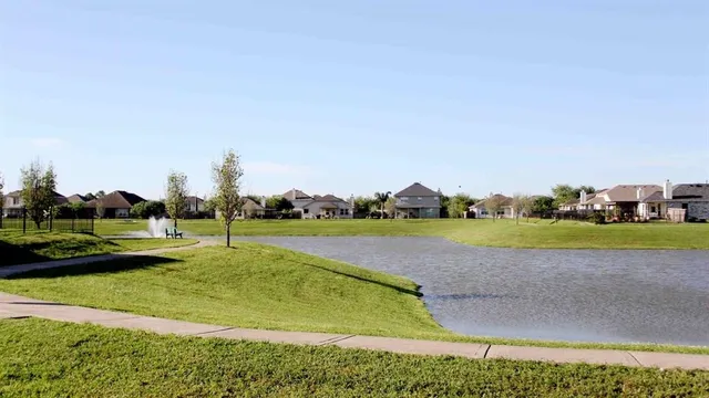 $2,300 | 7310 Northfork Drive, Pearland, TX 77584