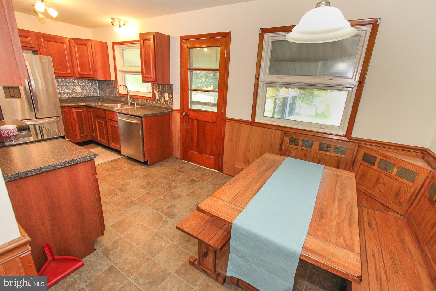 504 Township Line Road Bechtelsville, PA 19505 - Photo 3 of 18 Gallery Image 3