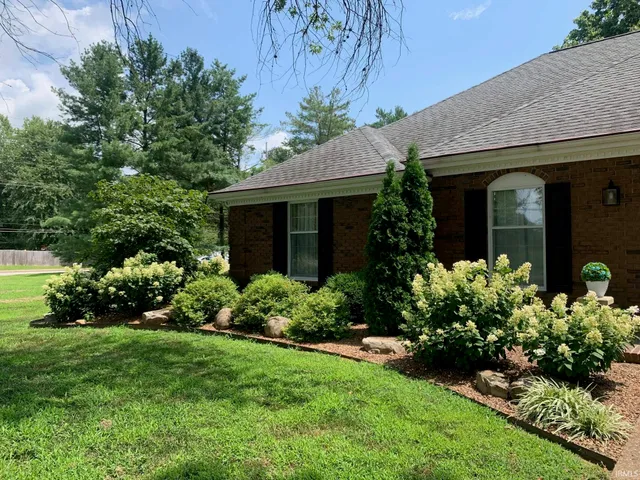 $459,900 | 1622 Fuquay Road, Evansville, IN 47715