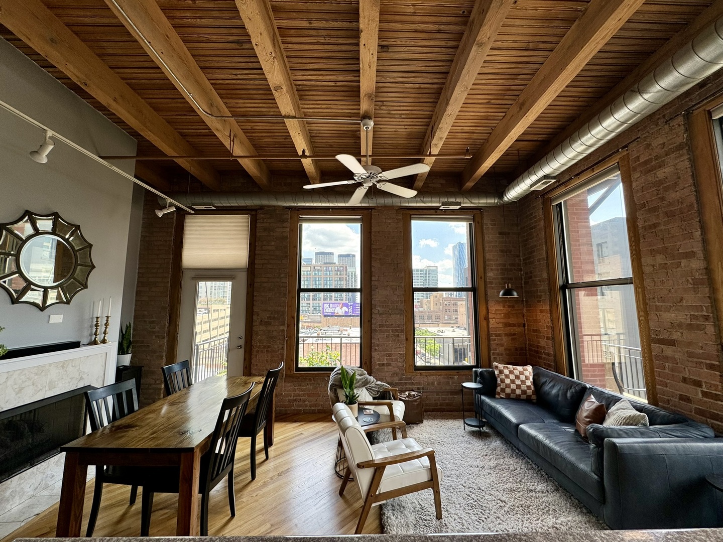 616 West Fulton Street, Unit 411 Chicago, IL 60661 - Photo 5 of 32