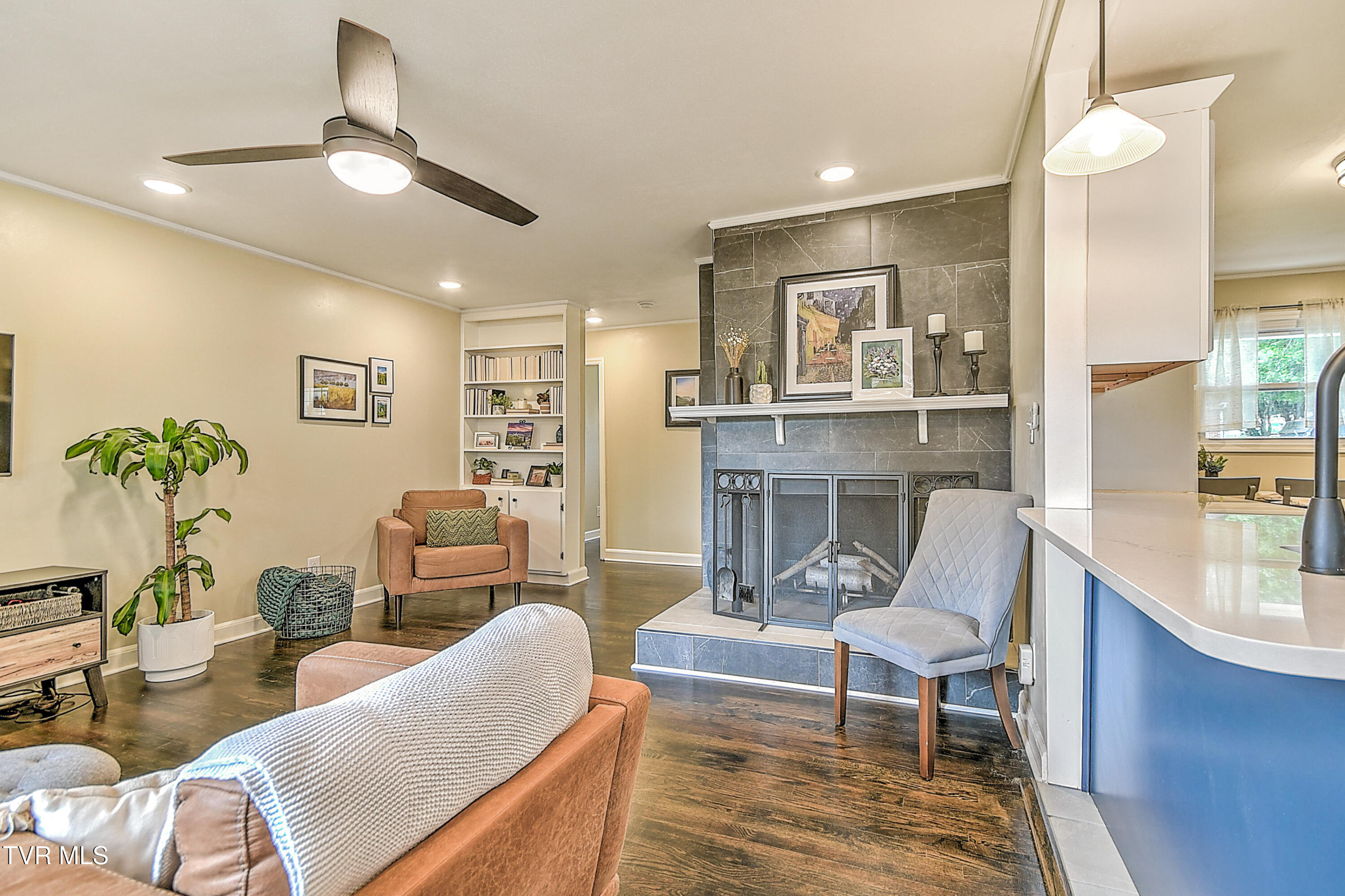 315 Liberty Avenue Erwin, TN 37650 - Photo 19 of 77 315 Liberty Ave DOM-18