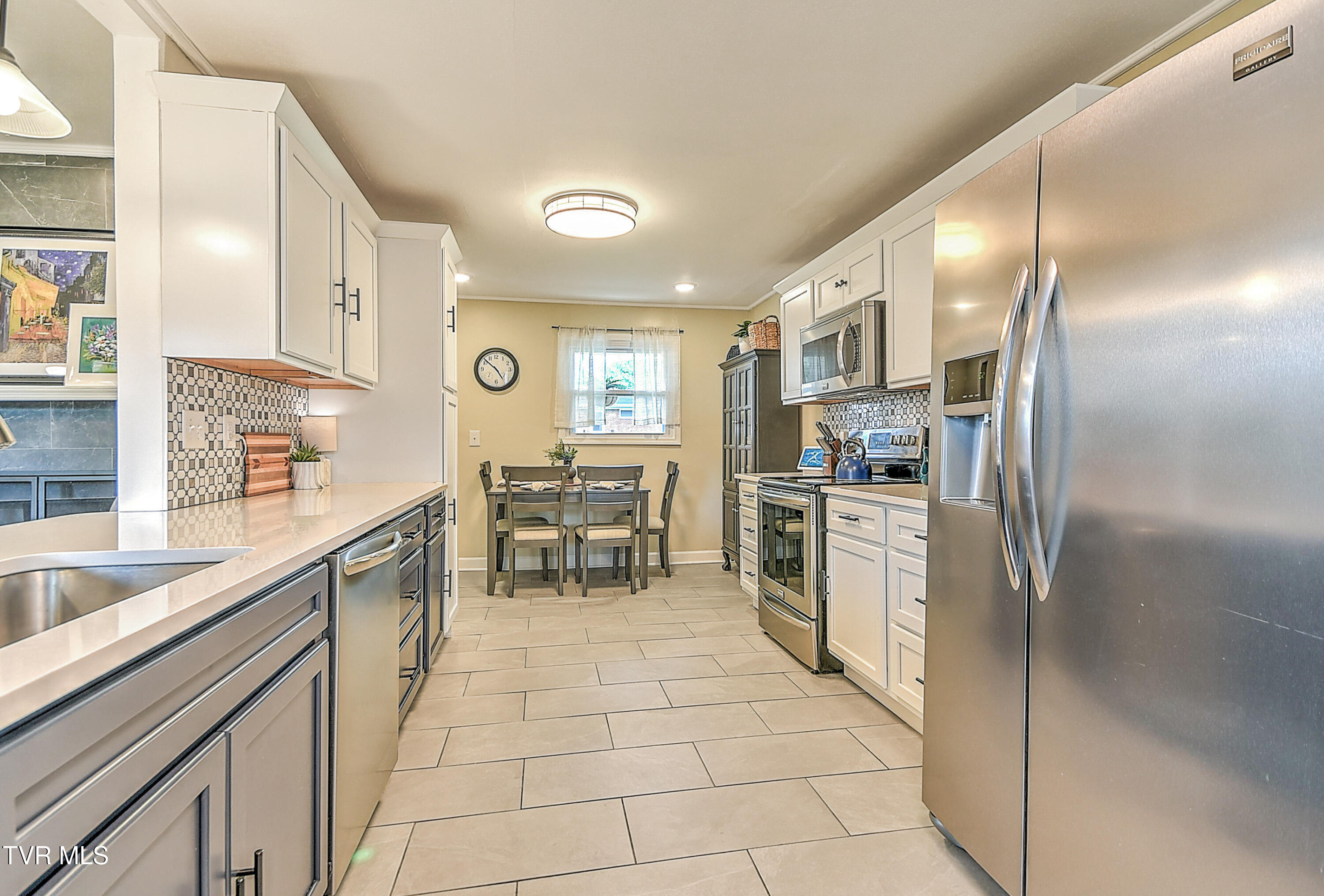 315 Liberty Avenue Erwin, TN 37650 - Photo 22 of 77 315 Liberty Ave DOM-21