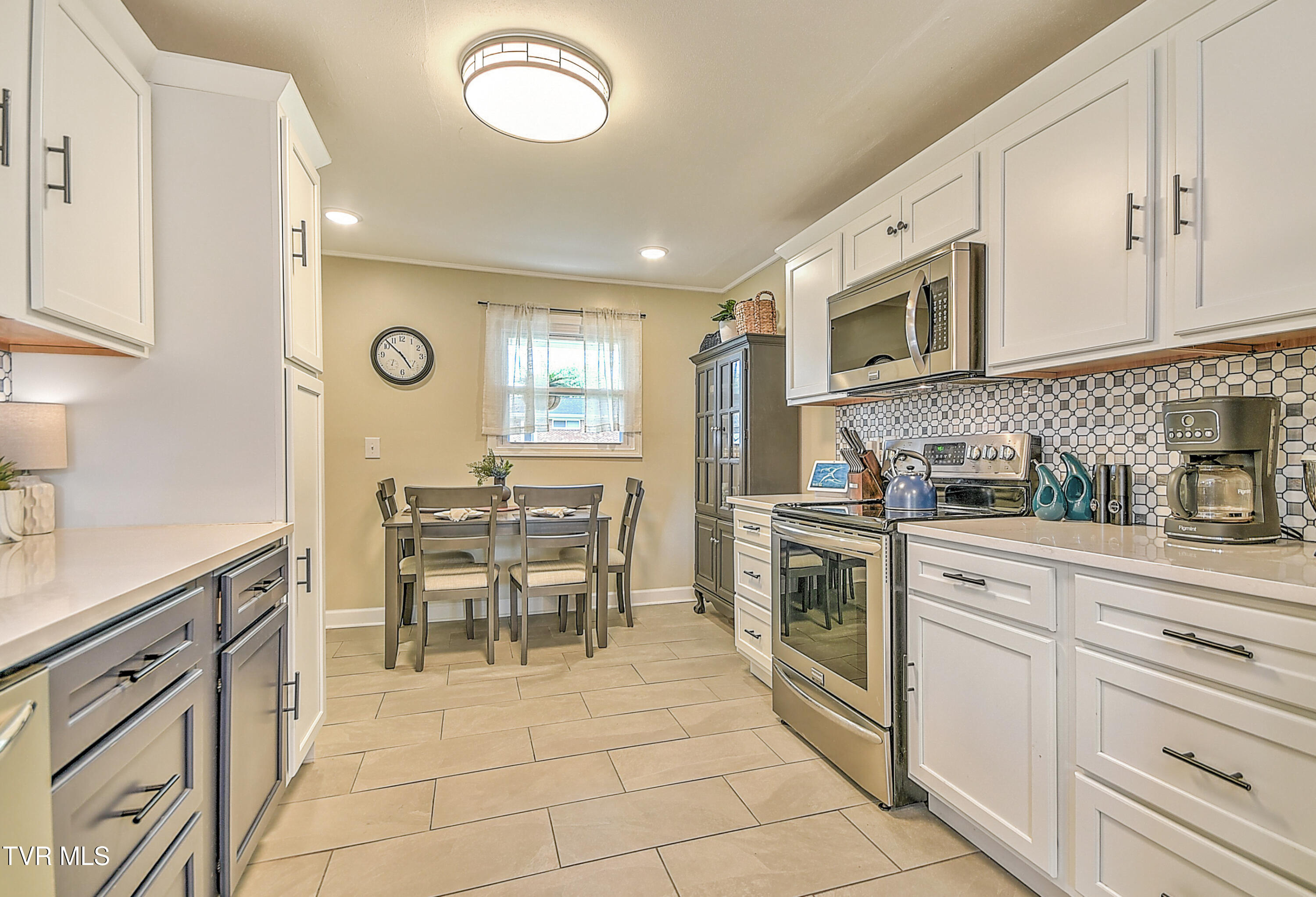 315 Liberty Avenue Erwin, TN 37650 - Photo 26 of 77 315 Liberty Ave DOM-25