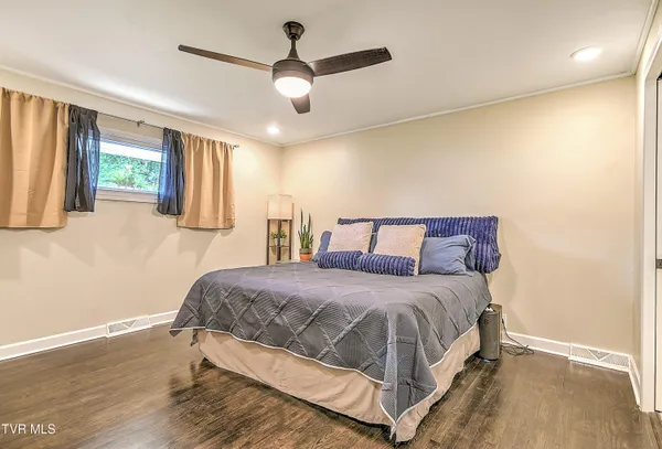 $342,999 | 315 Liberty Avenue, Erwin, TN 37650