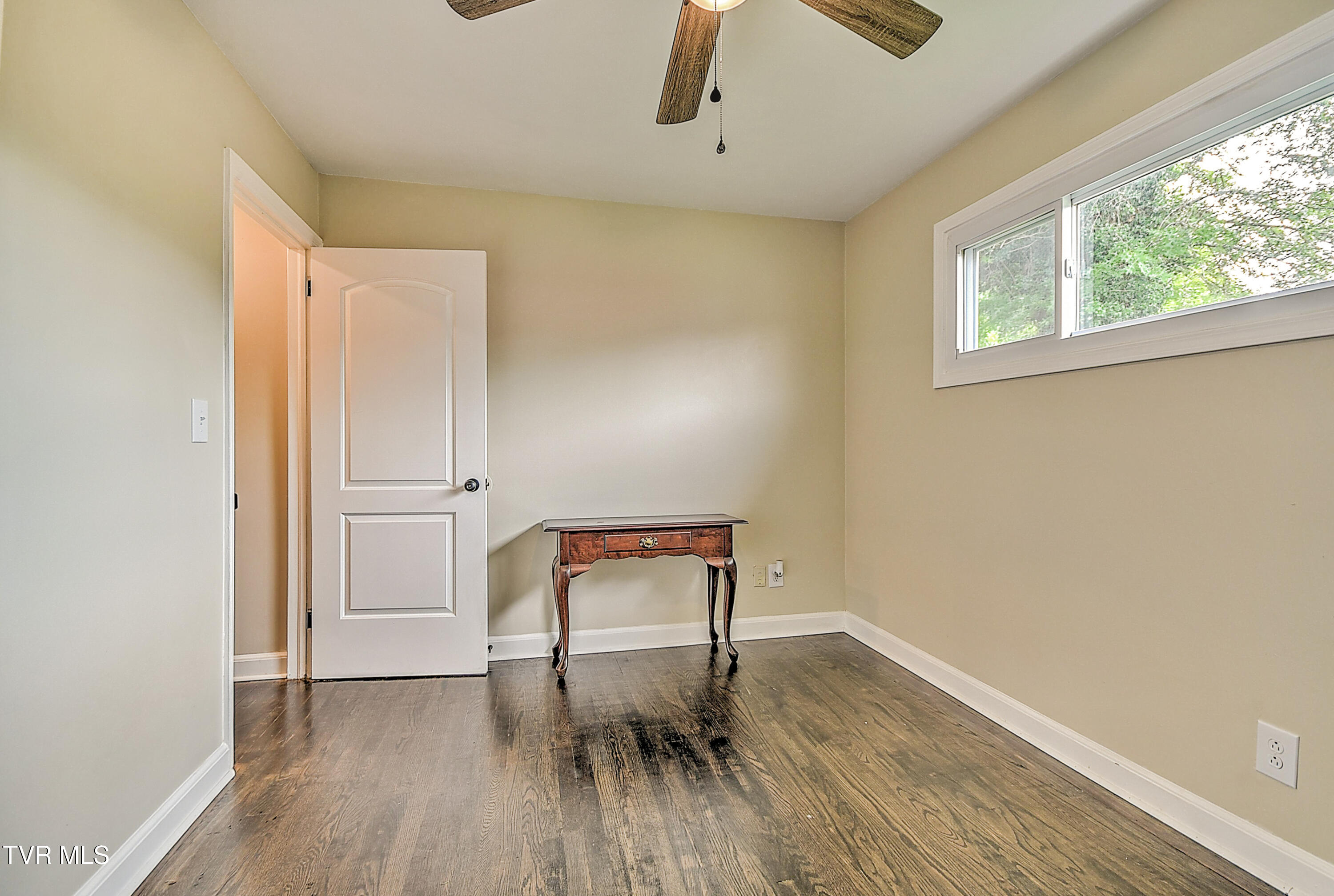 315 Liberty Avenue Erwin, TN 37650 - Photo 47 of 77 315 Liberty Ave DOM-46