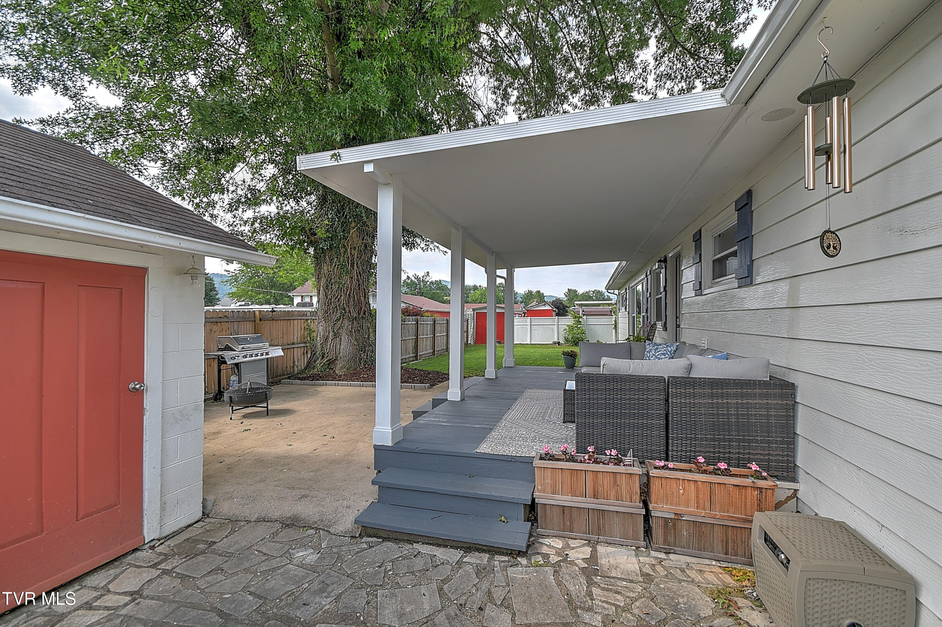 315 Liberty Avenue Erwin, TN 37650 - Photo 55 of 77 315 Liberty Ave DOM-54