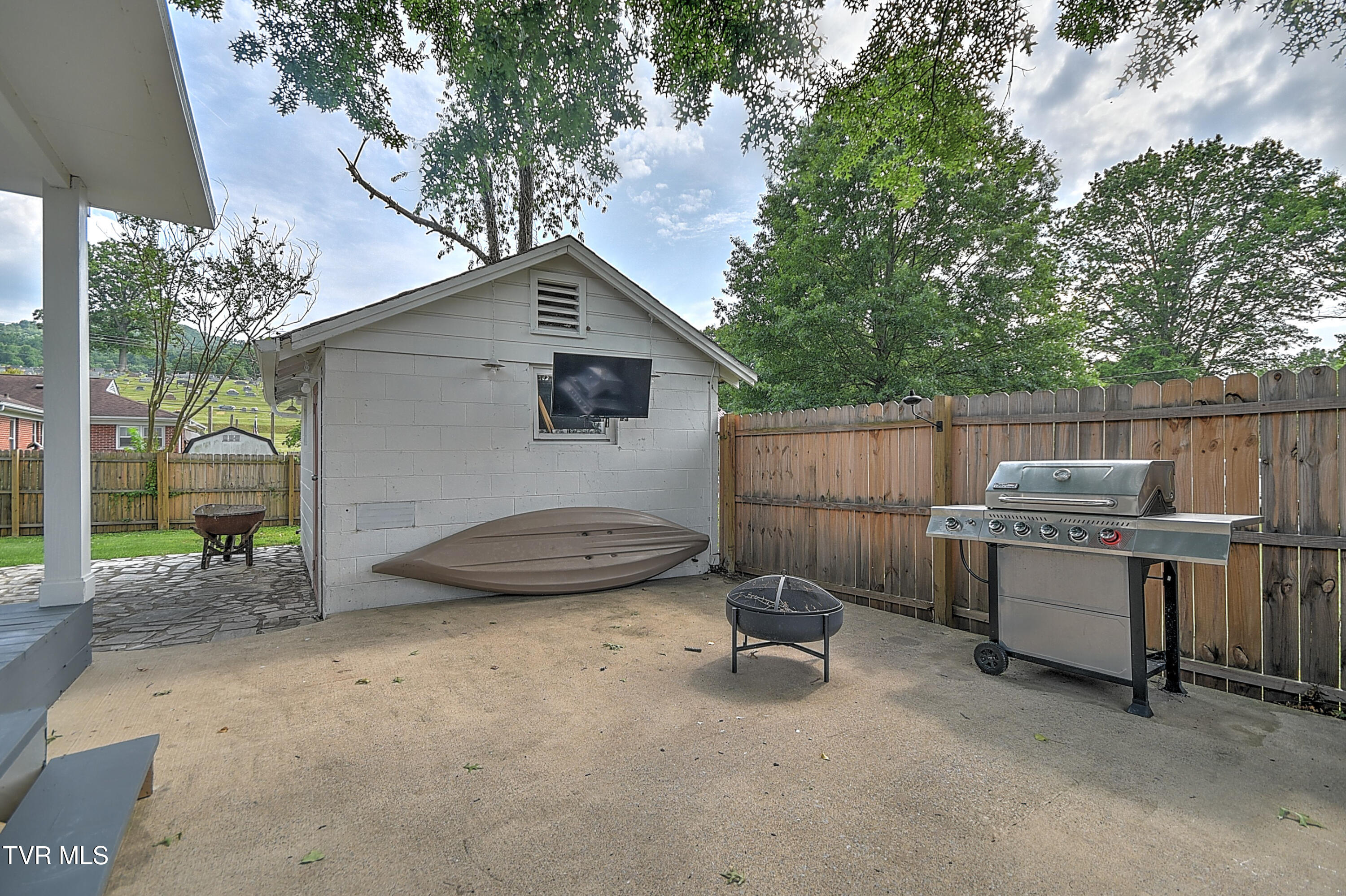 315 Liberty Avenue Erwin, TN 37650 - Photo 57 of 77 315 Liberty Ave DOM-56