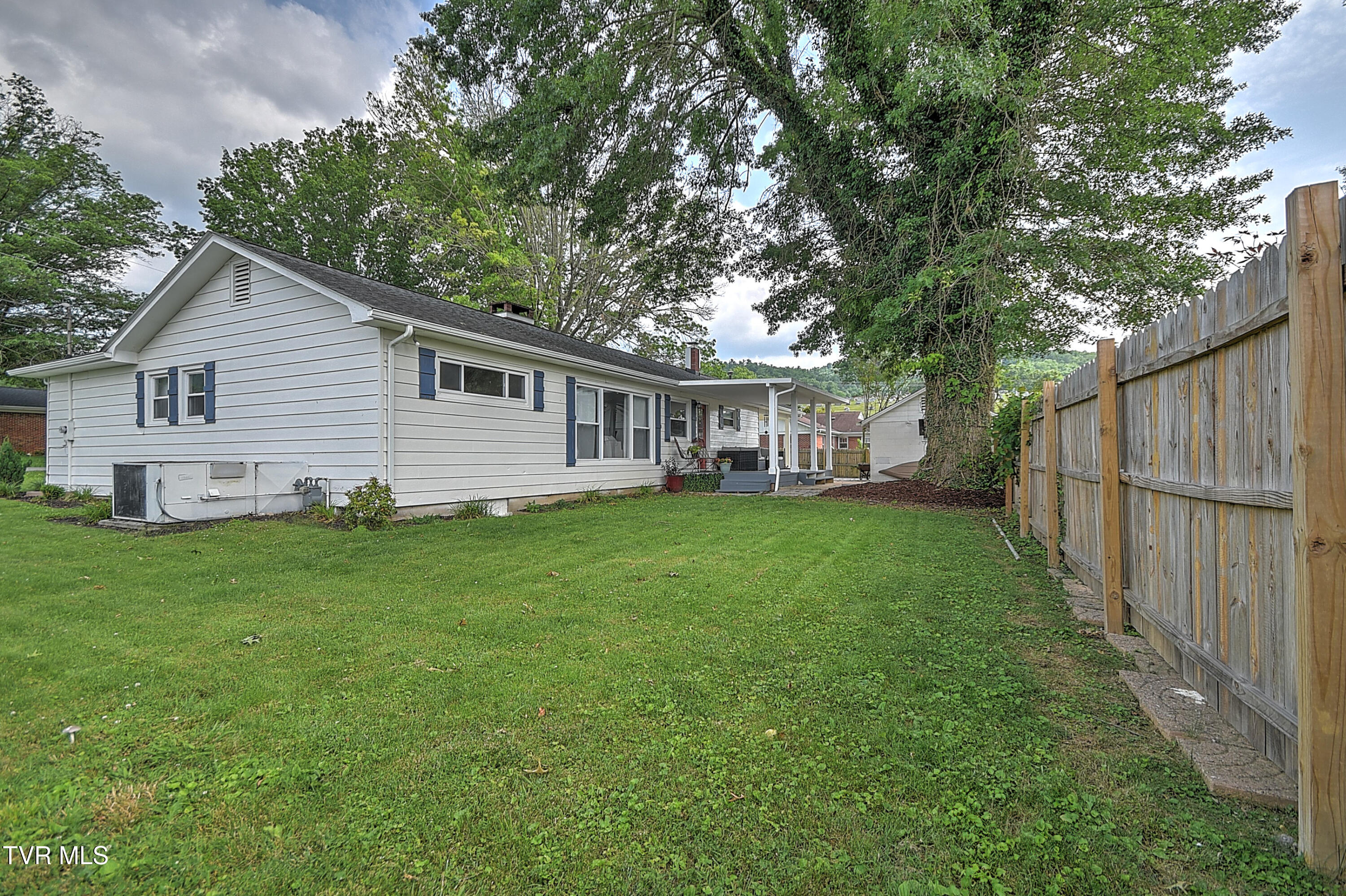 315 Liberty Avenue Erwin, TN 37650 - Photo 60 of 77 315 Liberty Ave DOM-59