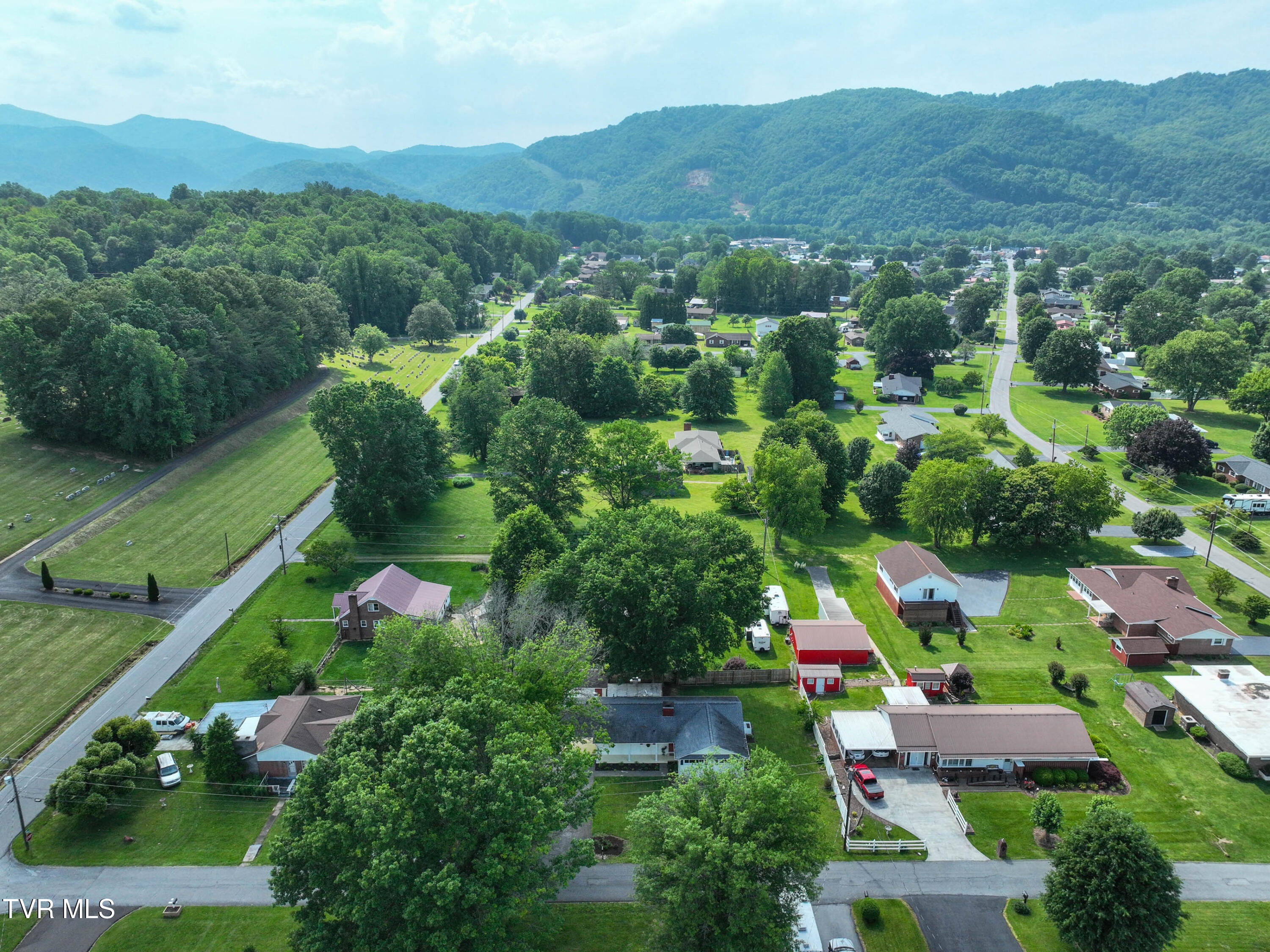 315 Liberty Avenue Erwin, TN 37650 - Photo 75 of 77 315 Liberty Ave Drone DOM-16