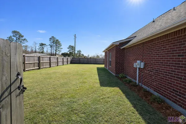 $259,900 | 40535 Cross Ridge Avenue, Gonzales, LA 70737