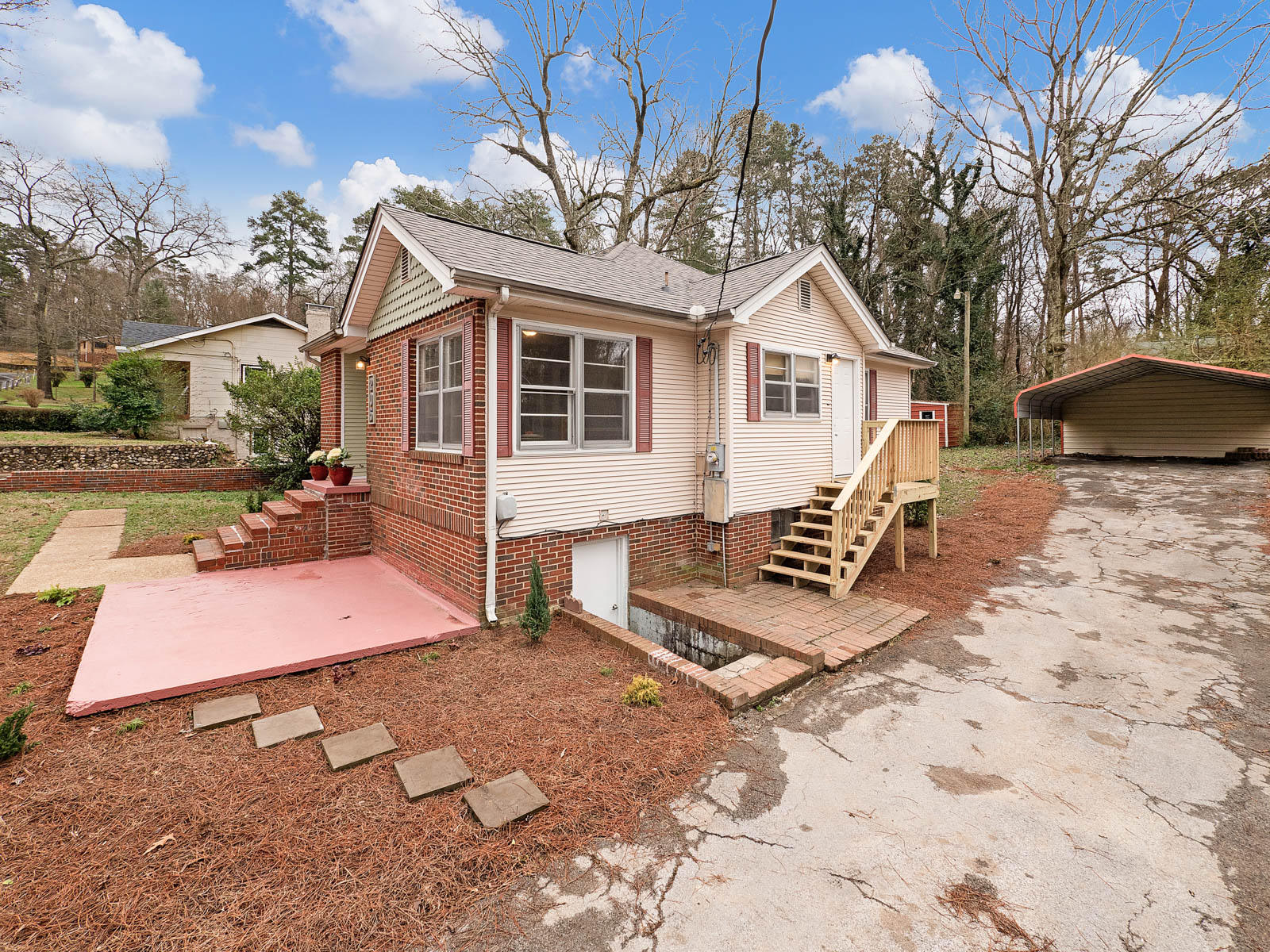 205 West Crest Road Rossville, GA 30741 - Photo 4 of 23 205_NCrestRd-7