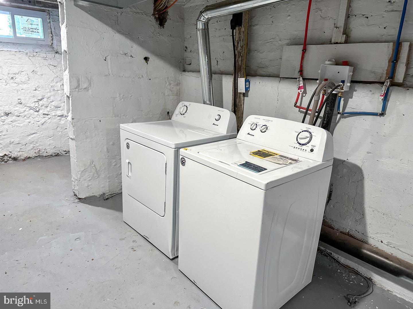 255 3rd Street Gloucester City, NJ 08030 - Photo 21 of 35 a utility room with dryer and washer
