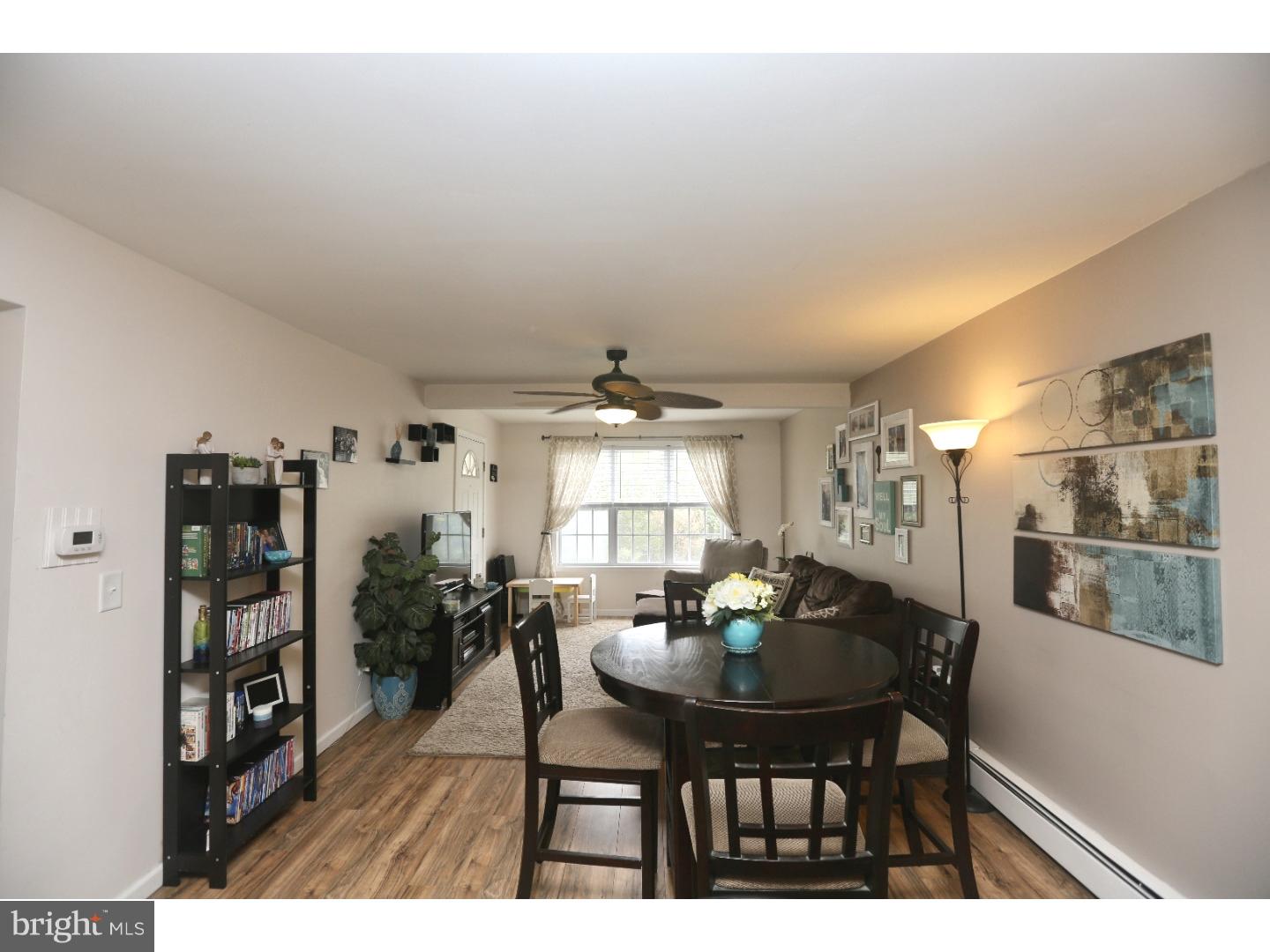 97 New Freedom Road Clementon, NJ 08021 - Photo 3 of 14 Great Room