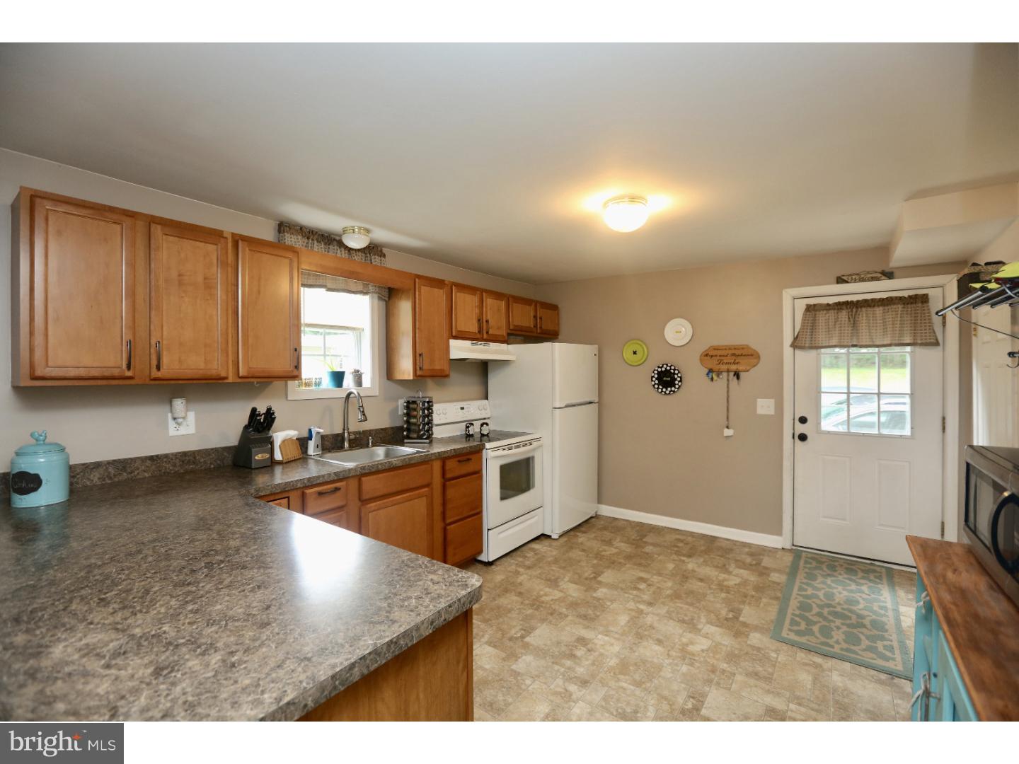 97 New Freedom Road Clementon, NJ 08021 - Photo 5 of 14 Kitchen
