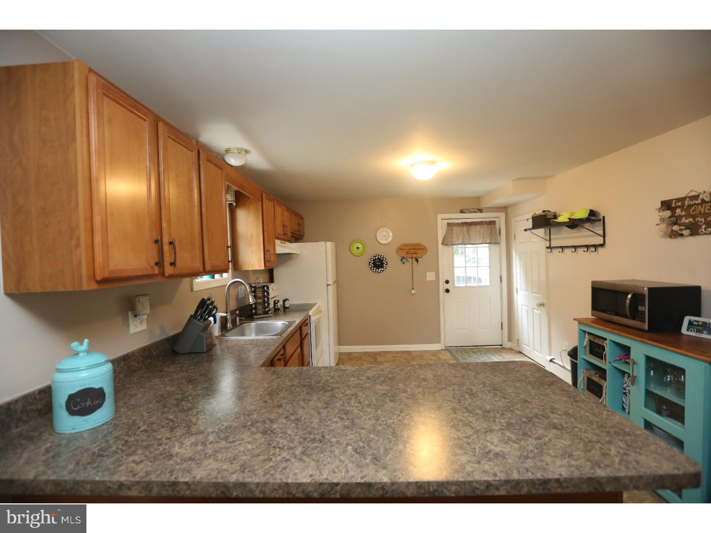 97 New Freedom Road Clementon, NJ 08021 - Photo 6 of 14 Kitchen
