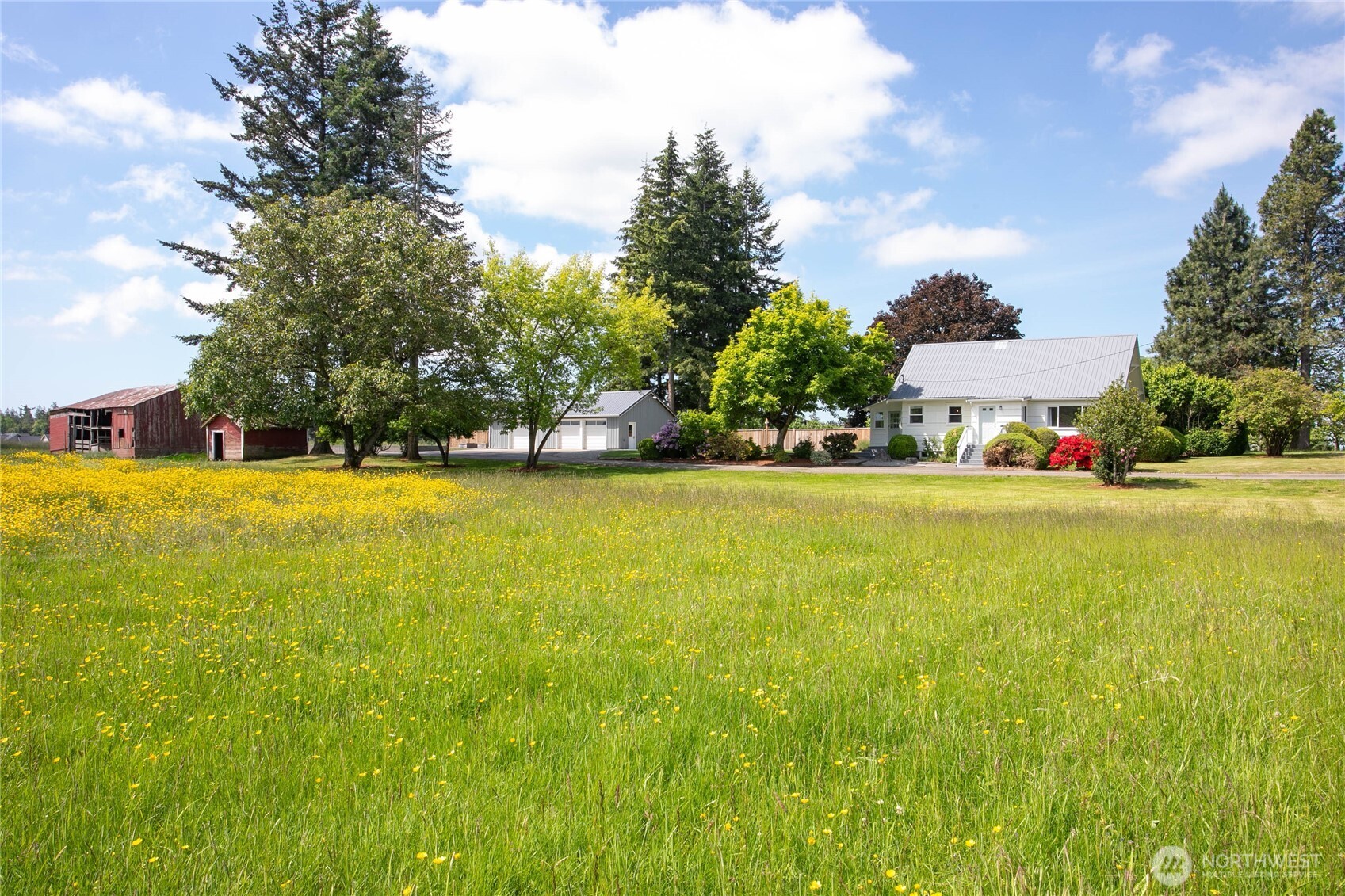551 East Smith Road Bellingham, WA 98226 - Photo 1 of 39