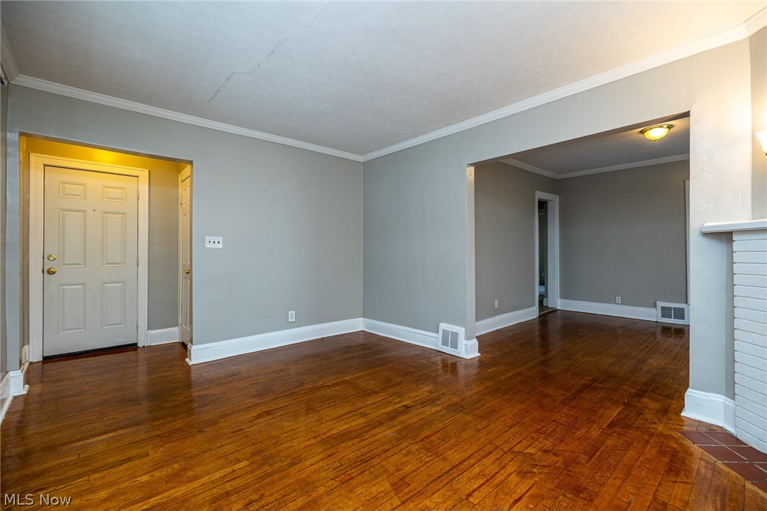 4629 Burleigh Road Cleveland, OH 44125 - Photo 18 of 31