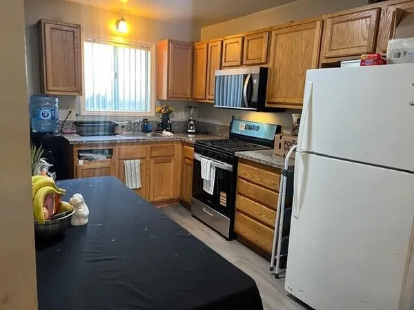 $1,295,000 | 154 El Medio Street, Ventura, CA 93001