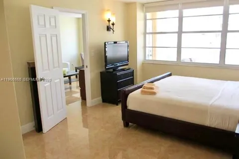 $325,000 | 18031 Biscayne Boulevard, Unit 1601, Aventura, FL 33160