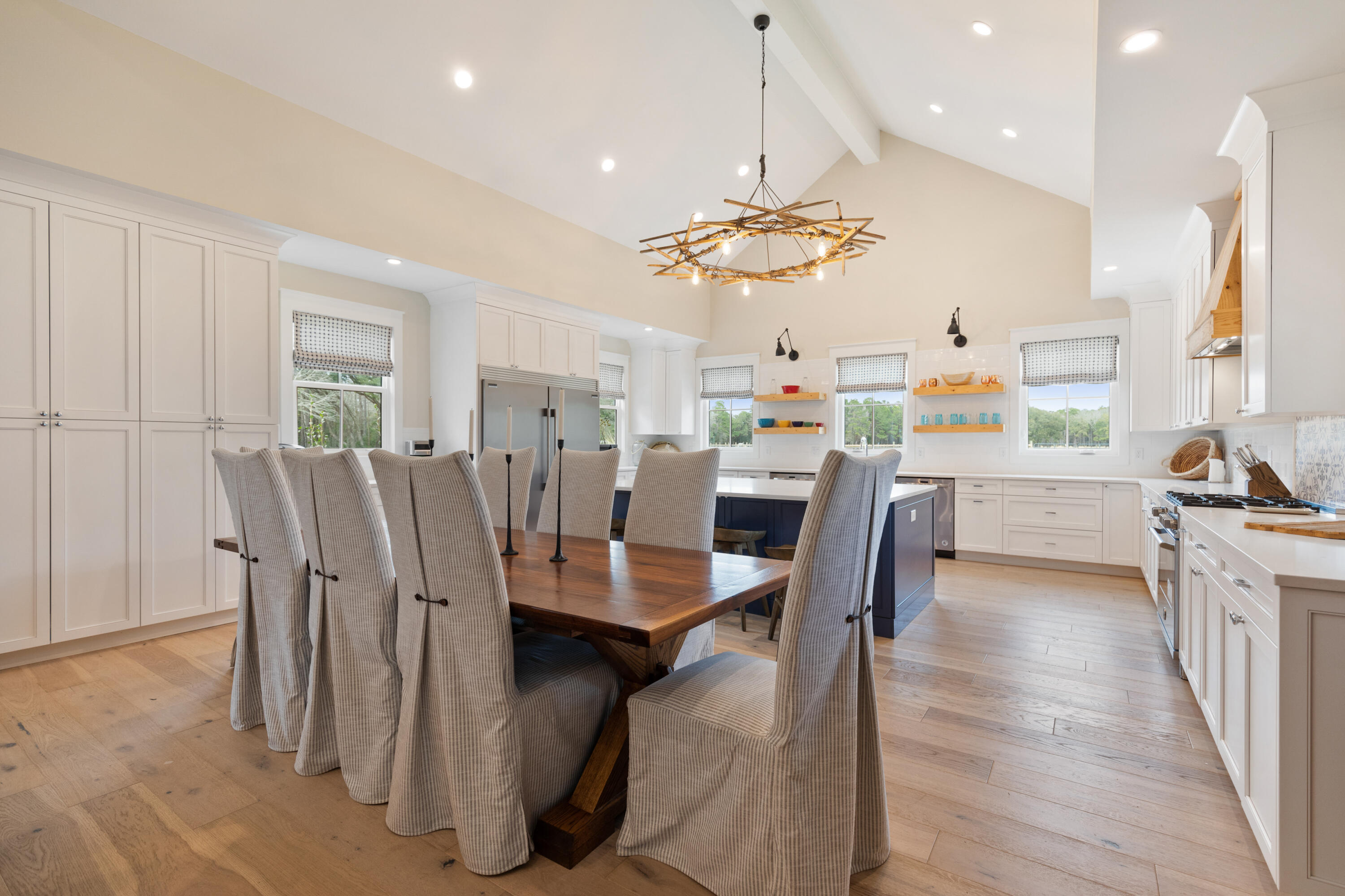 10970 Highway 17 McClellanville, SC 29458 - Photo 10 of 100 Farmhouse Dining Room & Kitchen