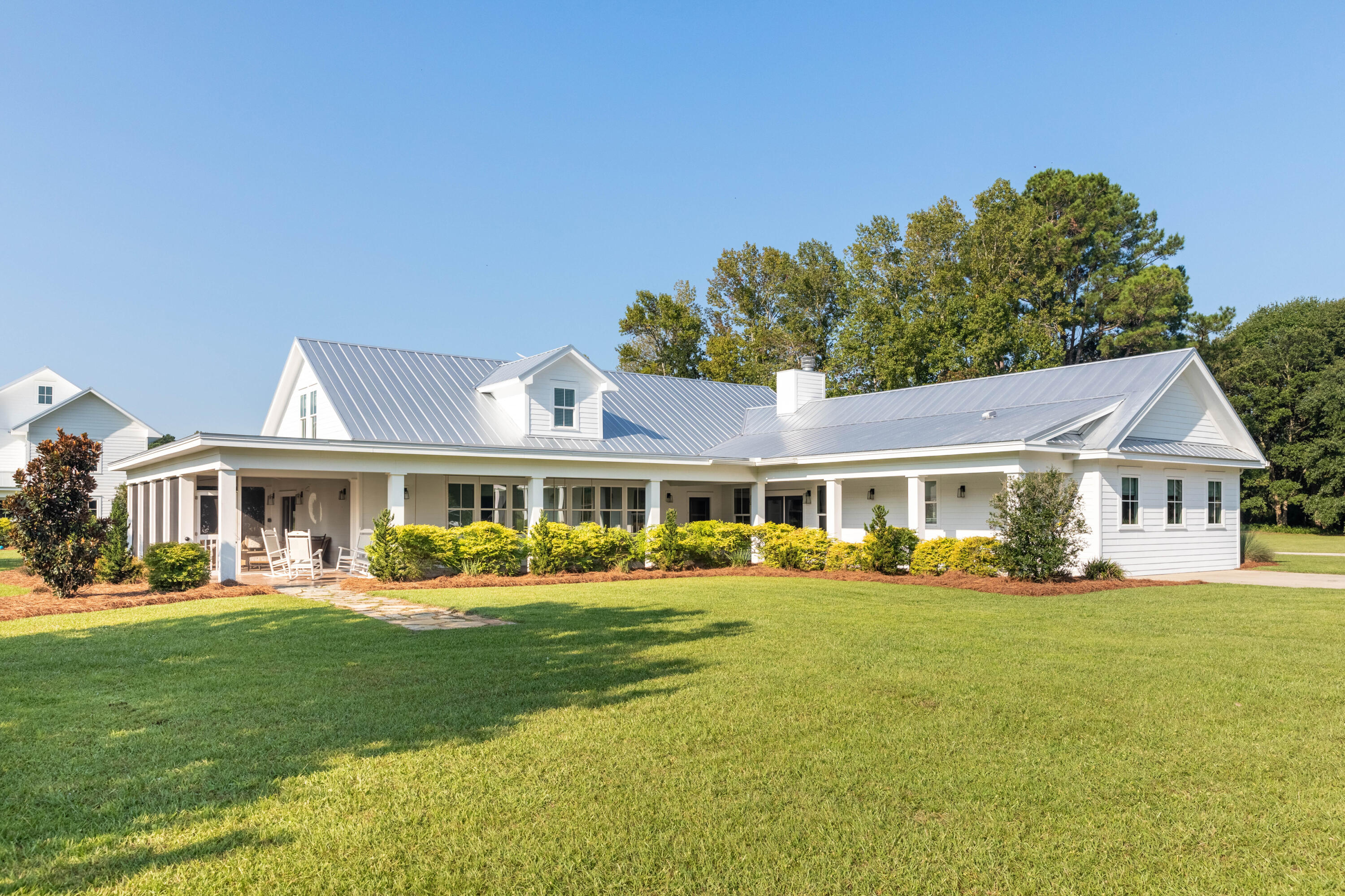 10970 Highway 17 McClellanville, SC 29458 - Photo 5 of 100 Farmhouse