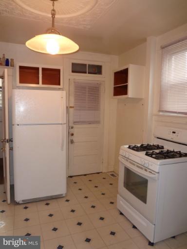 2608 Rittenhouse Avenue Baltimore, MD 21230 - Photo 11 of 15 Kitchen