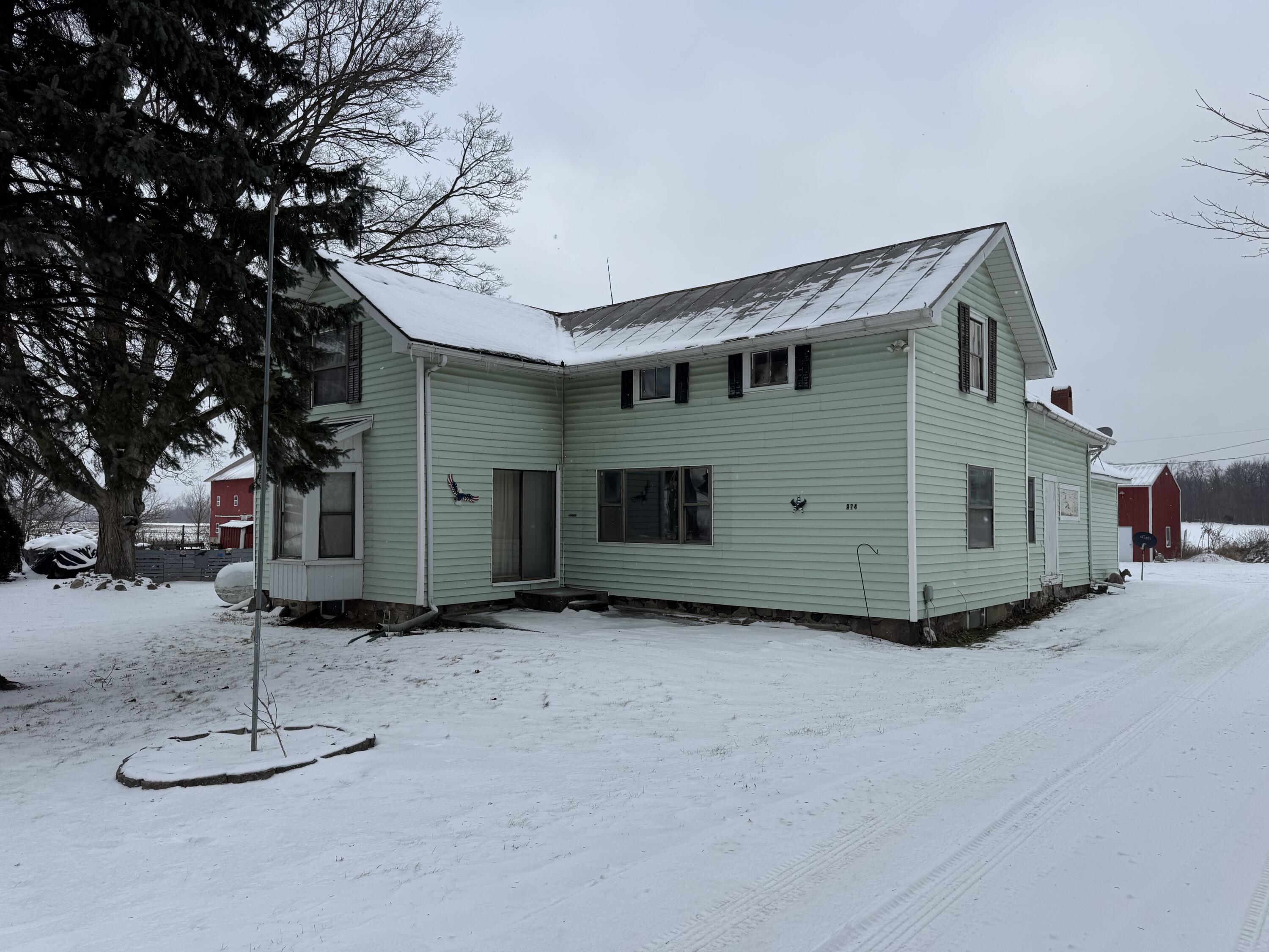 974 East Central Road Quincy, MI 49082 - Photo 1 of 13 Photo Jan 13 2025, 3 03 30 PM