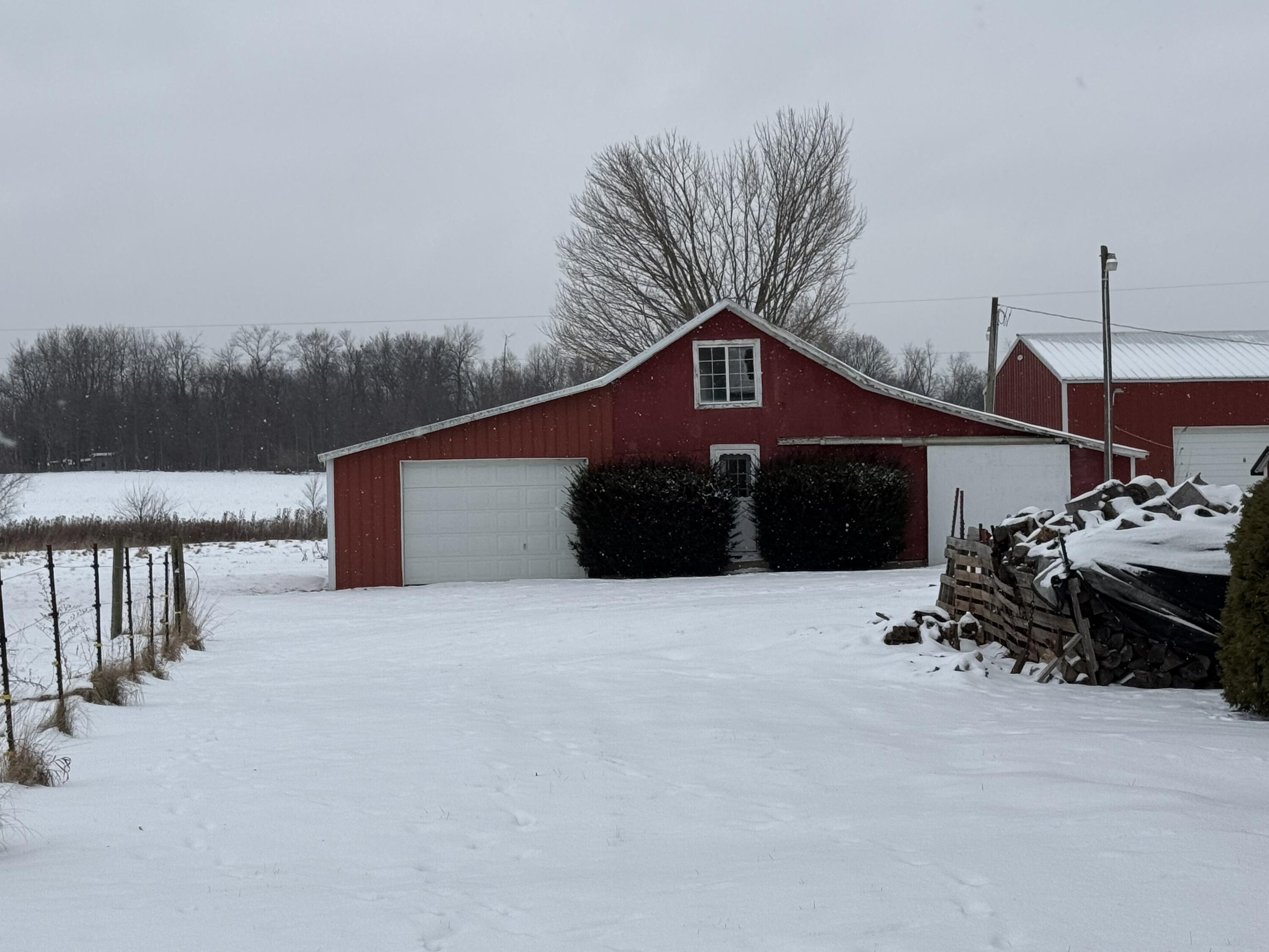 974 East Central Road Quincy, MI 49082 - Photo 6 of 13 Photo Jan 13 2025, 3 05 26 PM