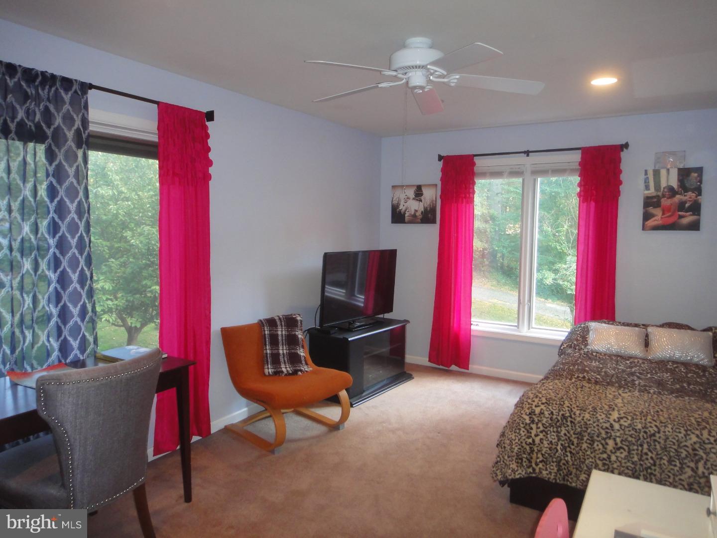 305 Llewelyn Road Chester Heights, PA 19014 - Photo 14 of 19