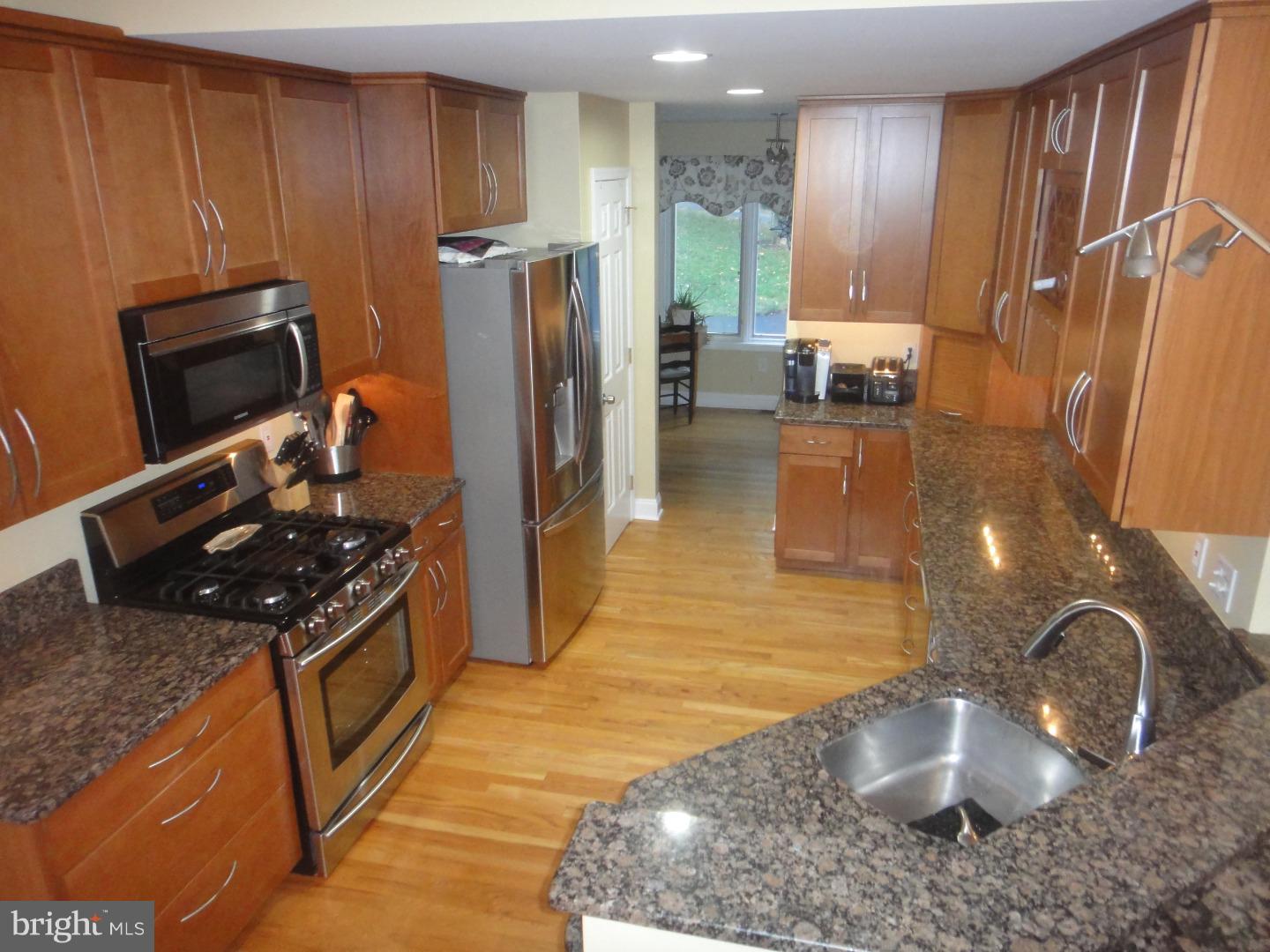 305 Llewelyn Road Chester Heights, PA 19014 - Photo 5 of 19