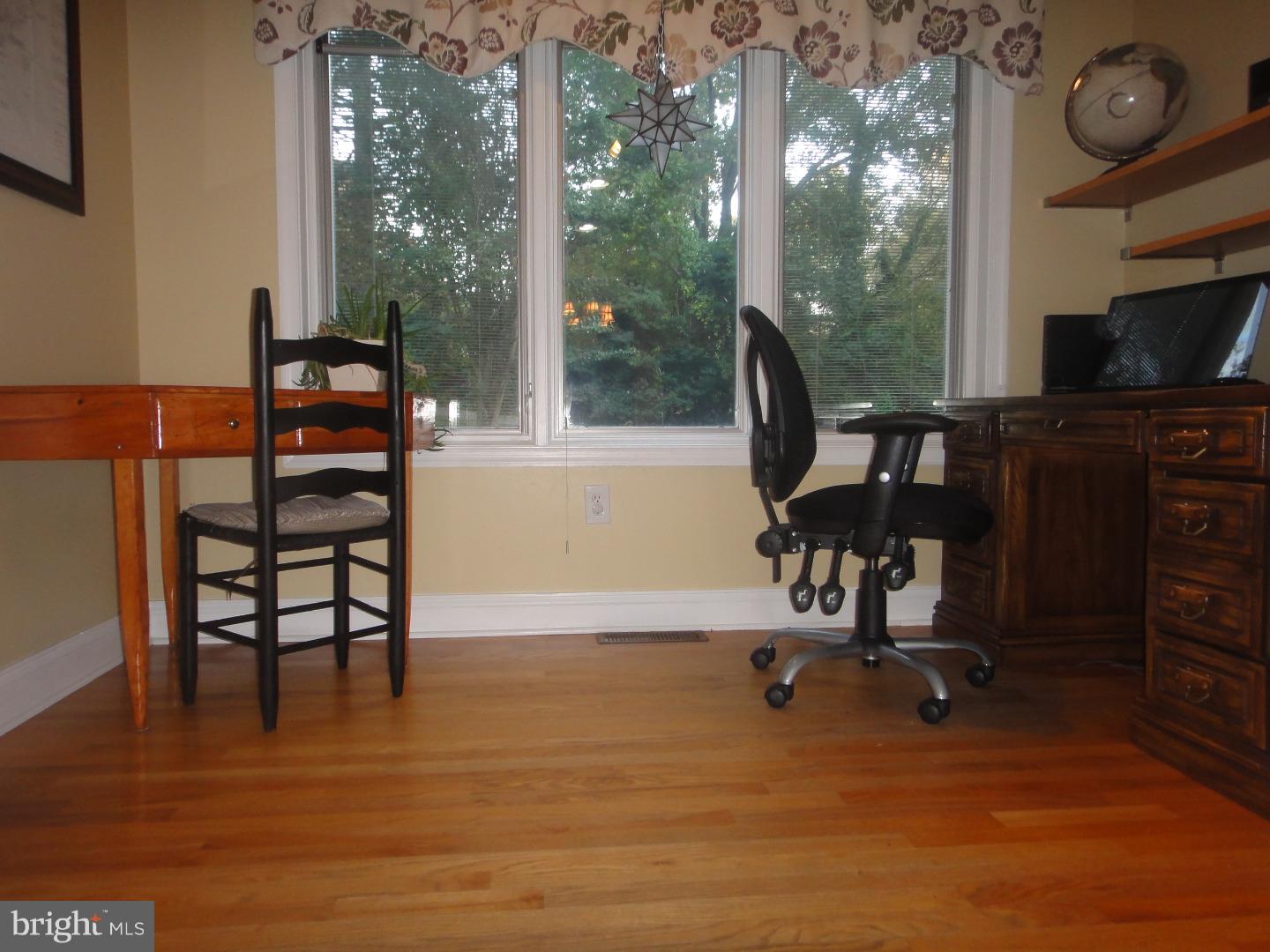 305 Llewelyn Road Chester Heights, PA 19014 - Photo 6 of 19