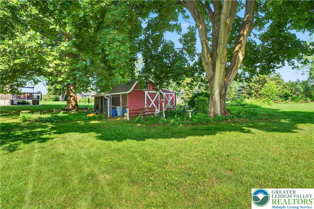 4164 Hecktown Road Bethlehem, PA 18020 - Photo 28 of 39 a view of a backyard with large trees