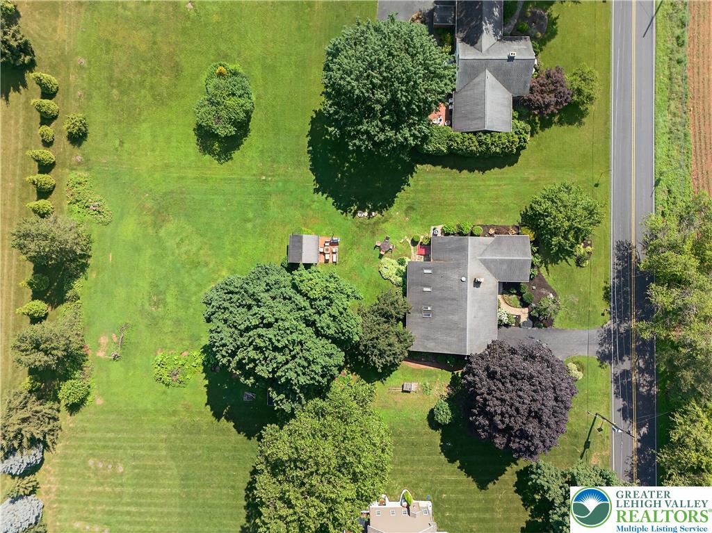 4164 Hecktown Road Bethlehem, PA 18020 - Photo 36 of 39 an aerial view of a residential houses with outdoor space