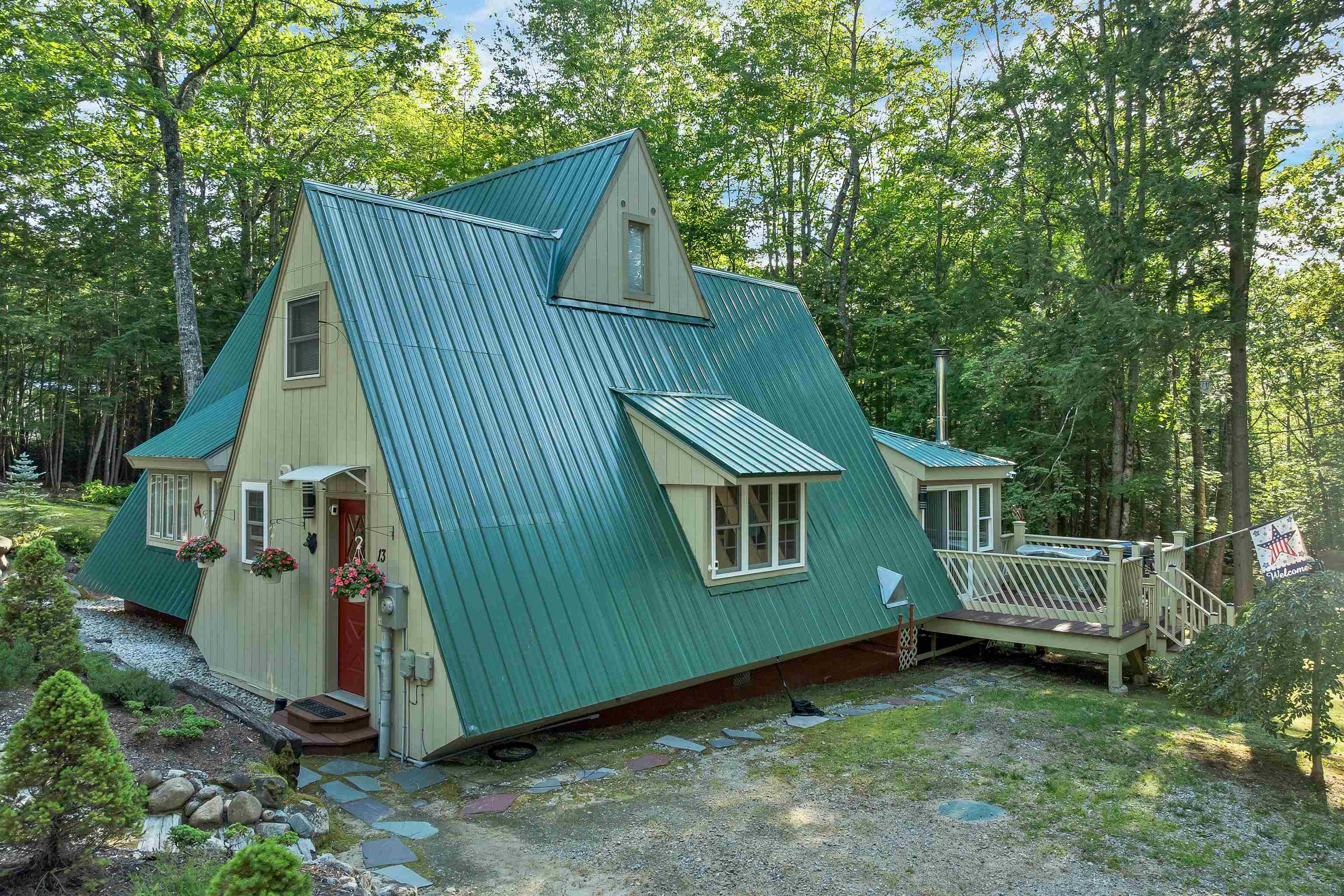 13 Chestnut Lane Madison, NH 03849 - Photo 3 of 54 Gallery Image 3