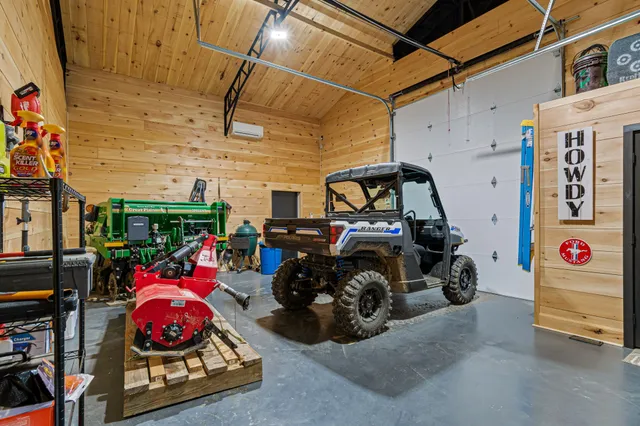 a view of a dry yard