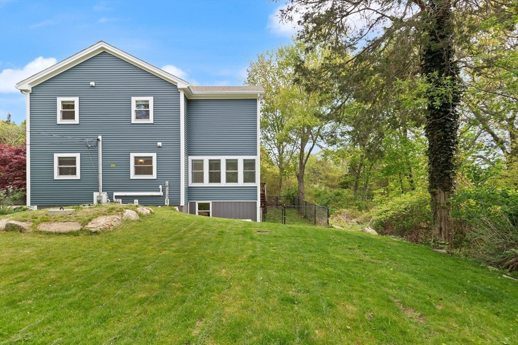 5 R Brooks Road Gloucester, MA 01930 - Photo 34 of 41