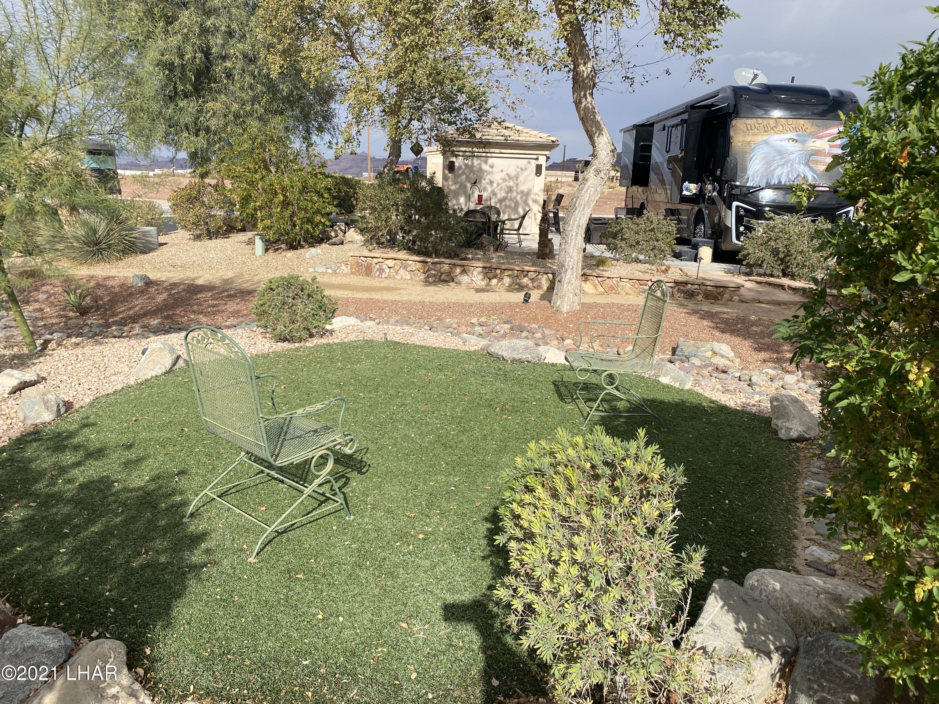 1905 Victoria Farms Road, Unit 54 Lake Havasu City, AZ 86404 - Photo 15 of 22 a view of backyard of the house