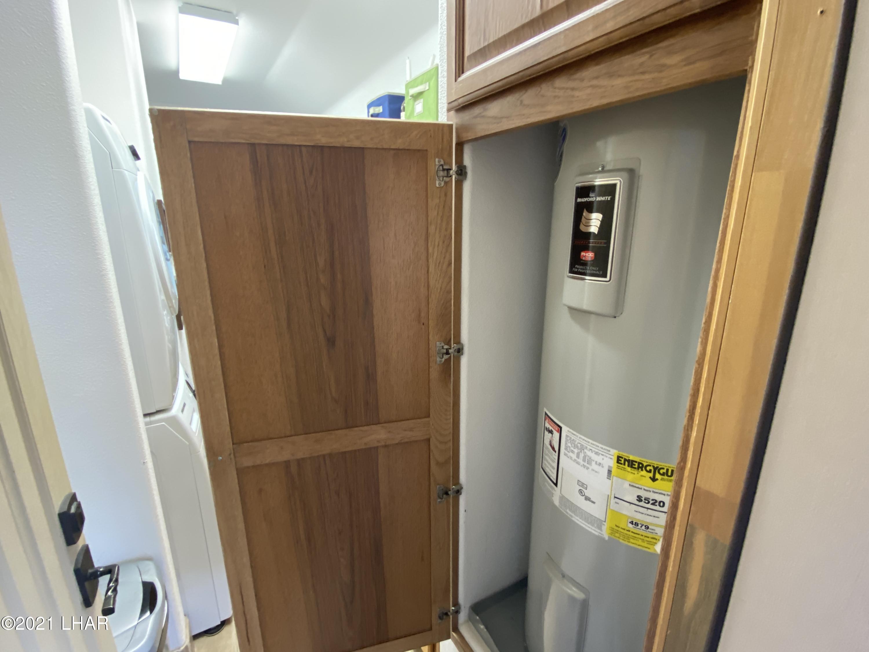 1905 Victoria Farms Road, Unit 54 Lake Havasu City, AZ 86404 - Photo 10 of 22 a view of walk in closet