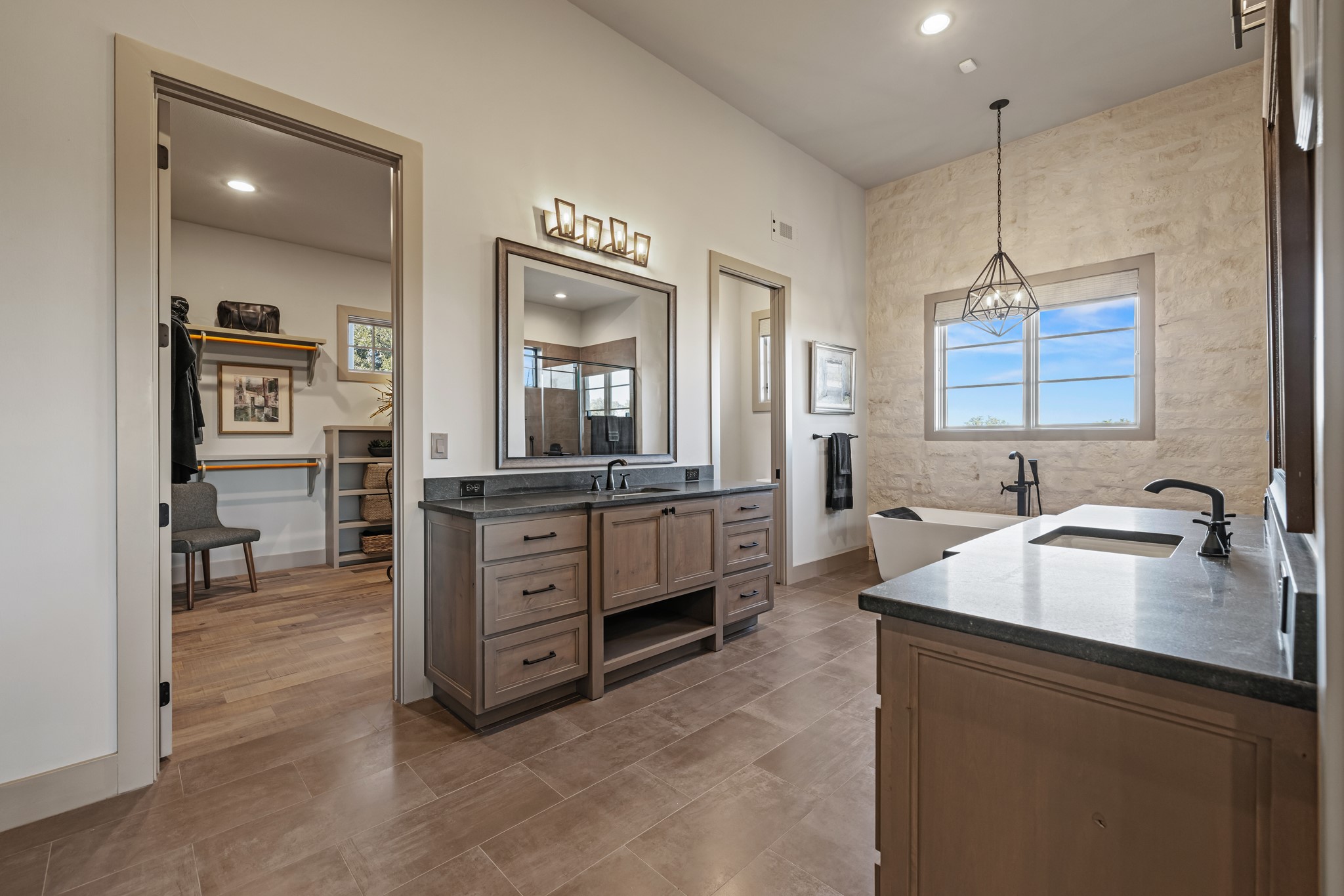 176 Inspiration Loop Fredericksburg, TX 78624 - Photo 14 of 27