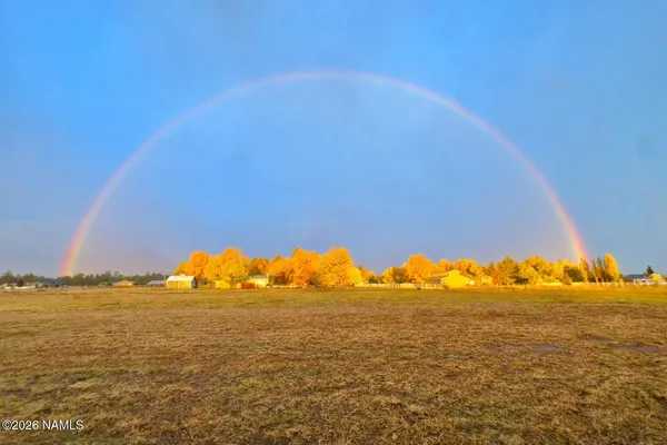 $900,000 | 10272 Fw Mclure Road, Flagstaff, AZ 86004