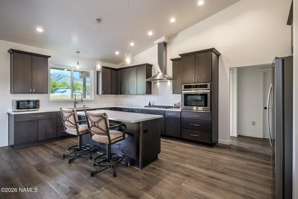 $900,000 | 10272 Fw Mclure Road, Flagstaff, AZ 86004